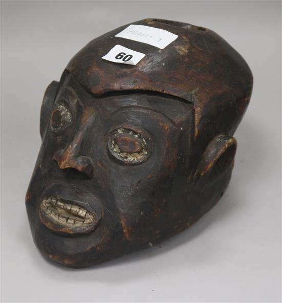 A West African mask